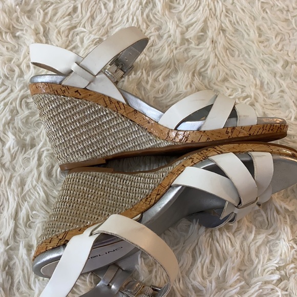 Bandilino White Wedge Cork Weaved Sole Strapped - Picture 5 of 9